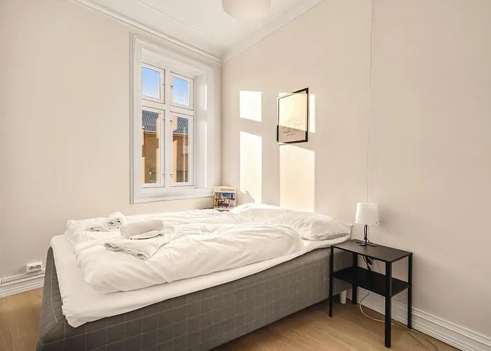 Apartment Center - Location